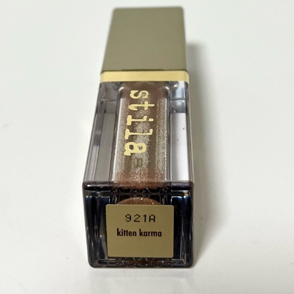 stila Glitter & Glow Liquid Eye Shadow Color: Kitten Karma (4.5ml) - Picture 3 of 6